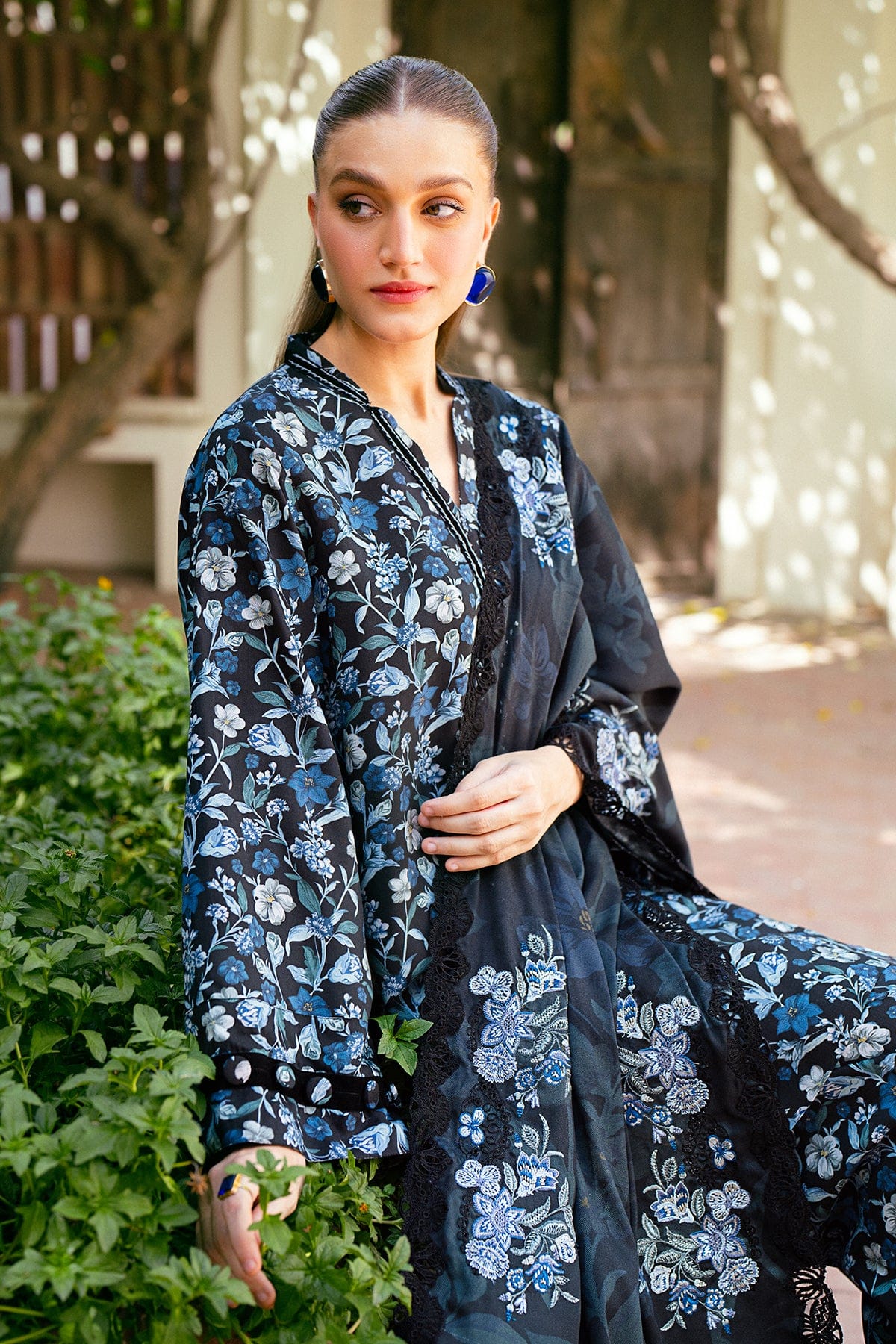 Baroque Linen Three Piece Suit BR-LNN-BLU01