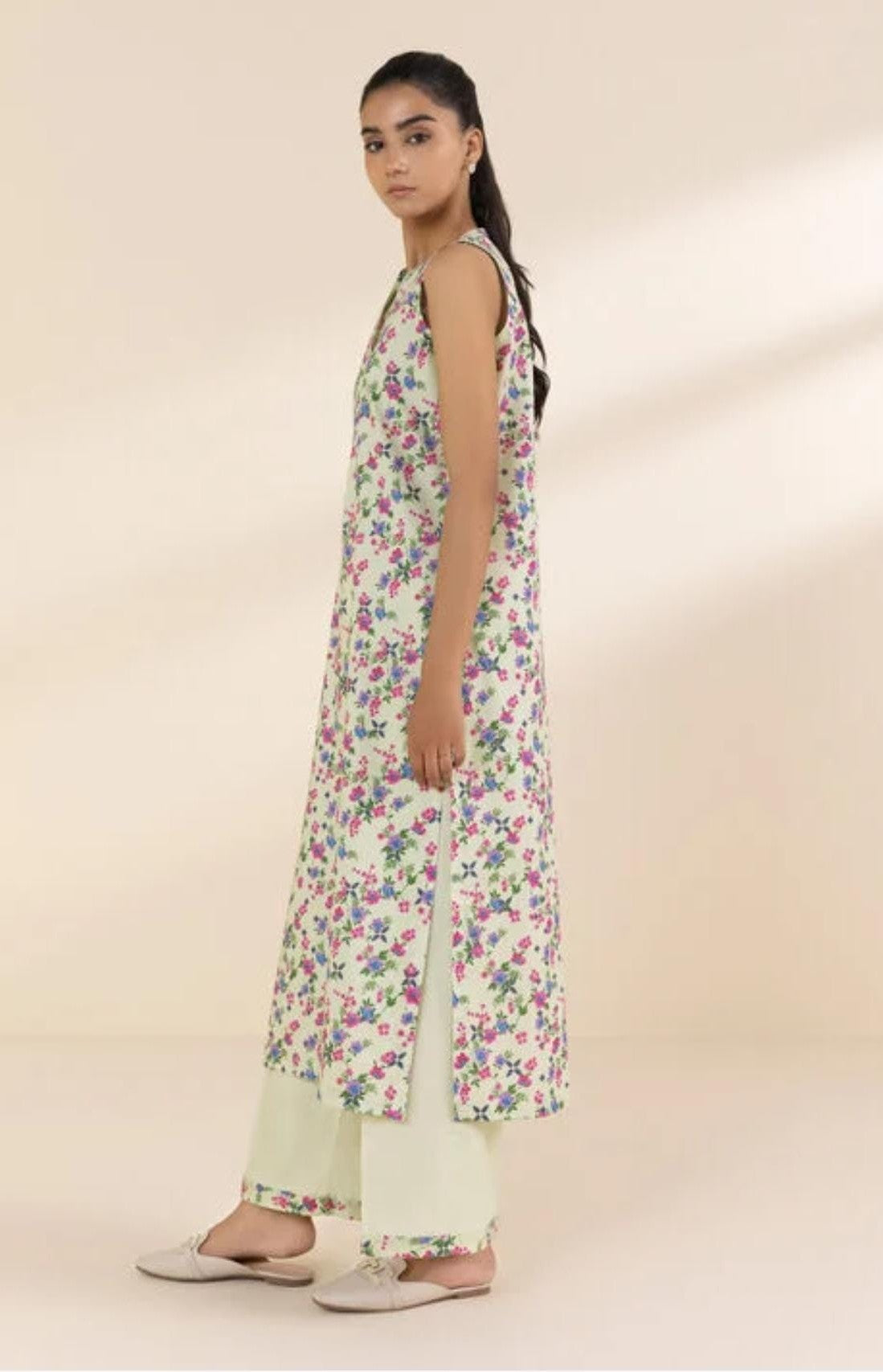Sapphire Lawn Three Piece Suit SP-LWN-WHT04