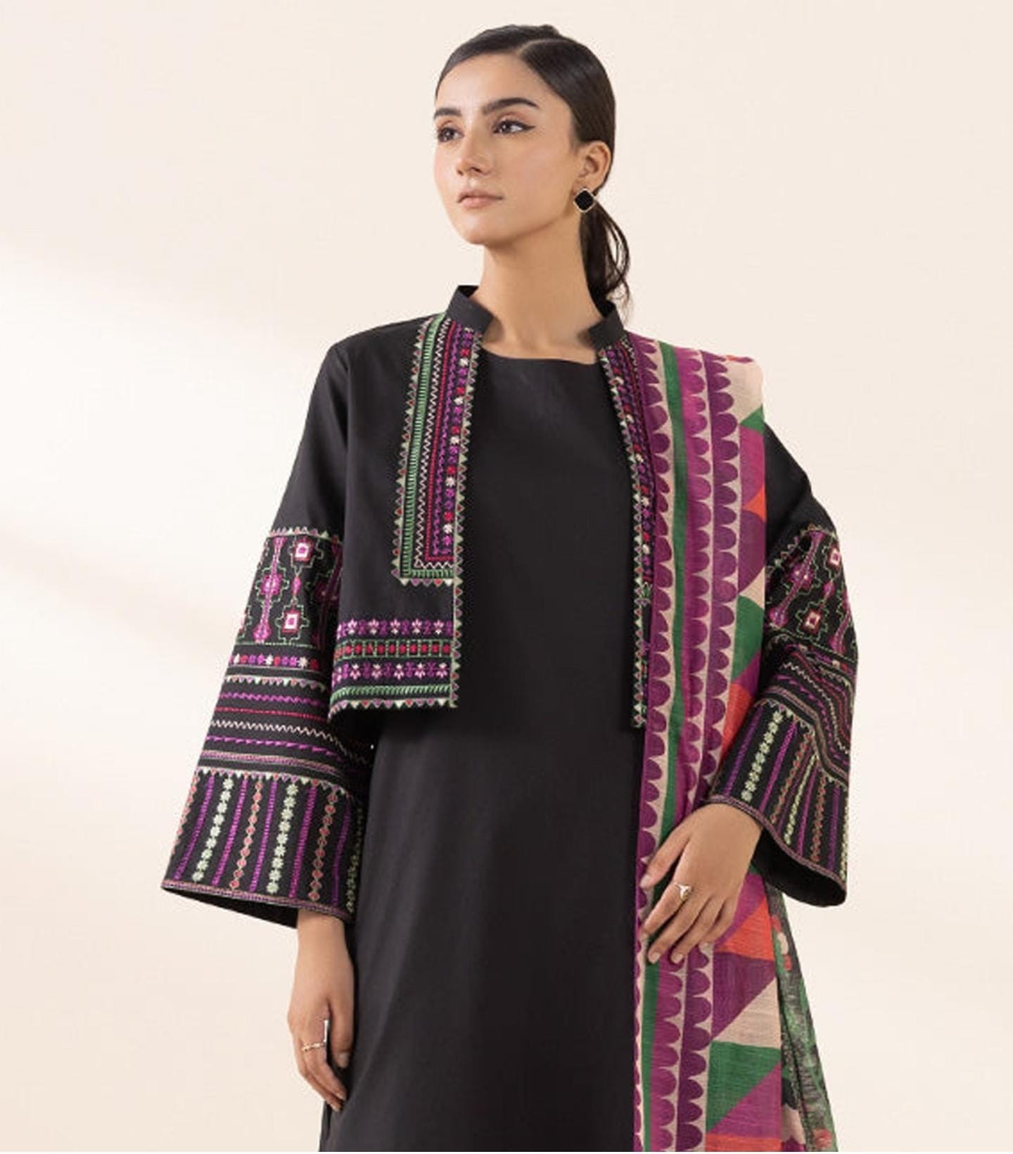 Sapphire Embroided Arabic Lawn Three Piece Suit SP-LWN-BLK010