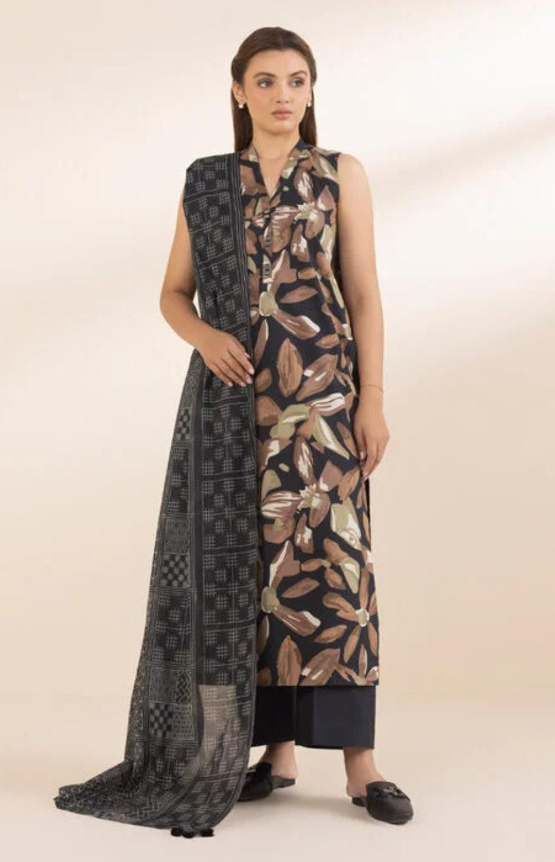 Sapphire Lawn Three Piece Suit SP-LWN-BR02
