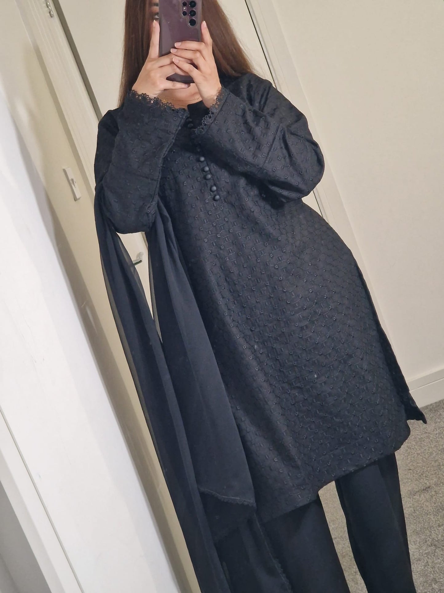 Uznau Lawn Tree Piece Suit UZ-LWN-BLK018