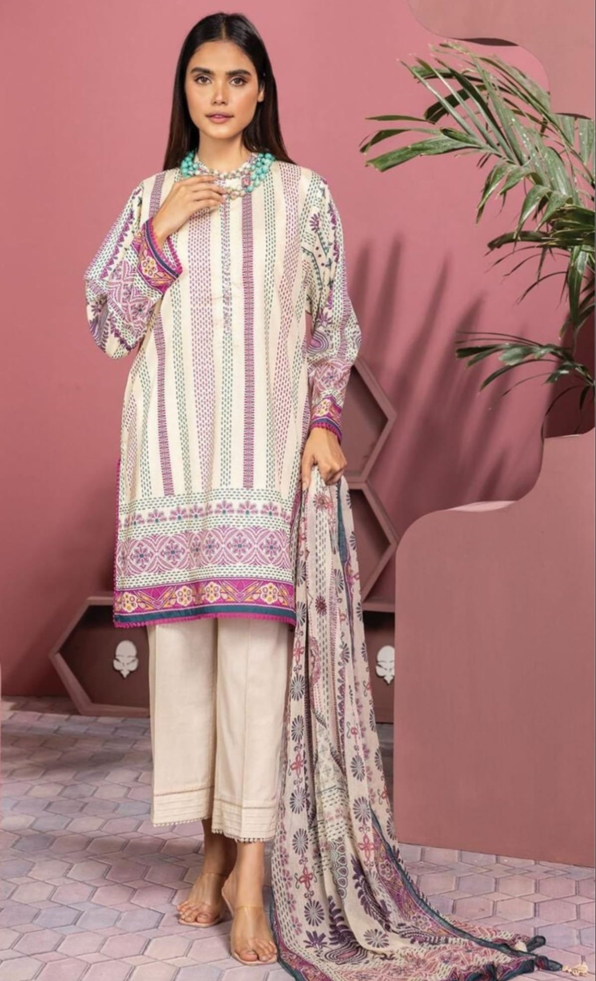 Khaadi Lawn Three Piece Suit With Chifoon Dupatta KH-LWN-WHT02