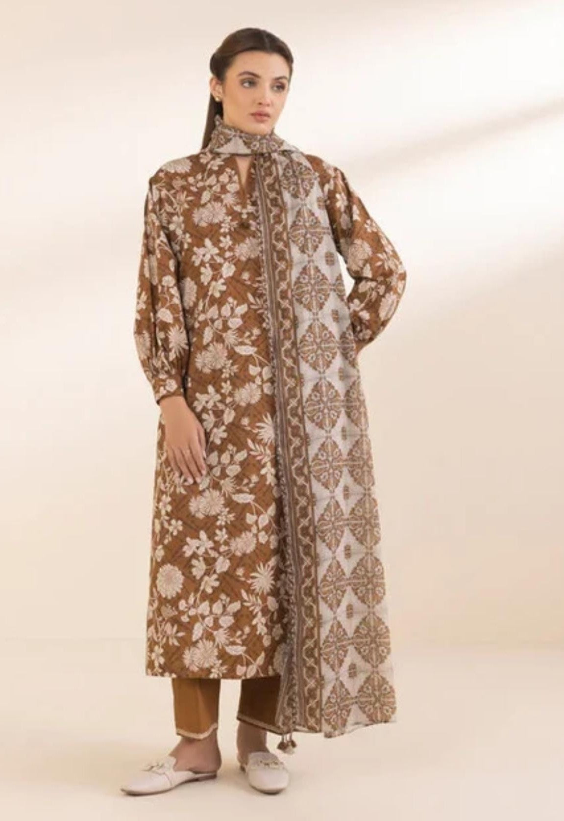 Sapphire Lawn Three Piece Suit SP-LWN-BR01
