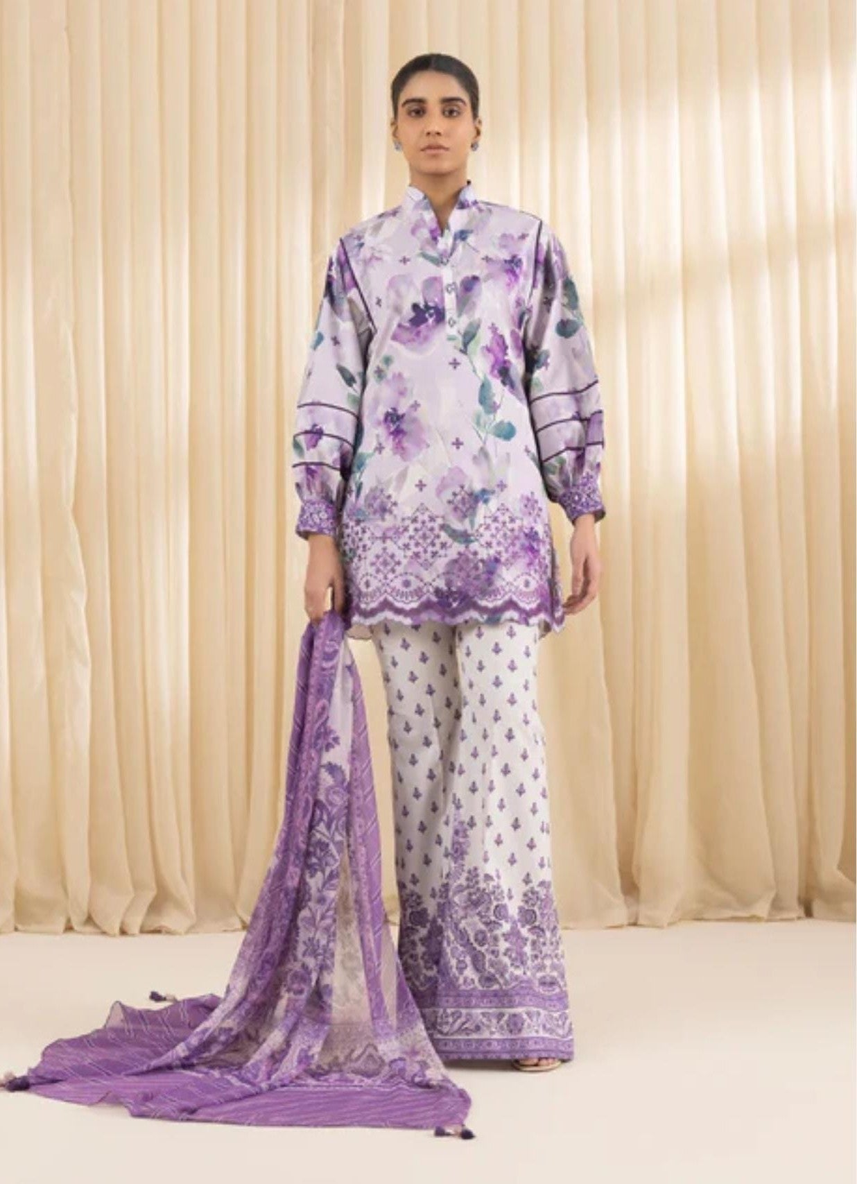 Sapphire Embroided Lawn Three Piece Suit SP-LWN-PRP03