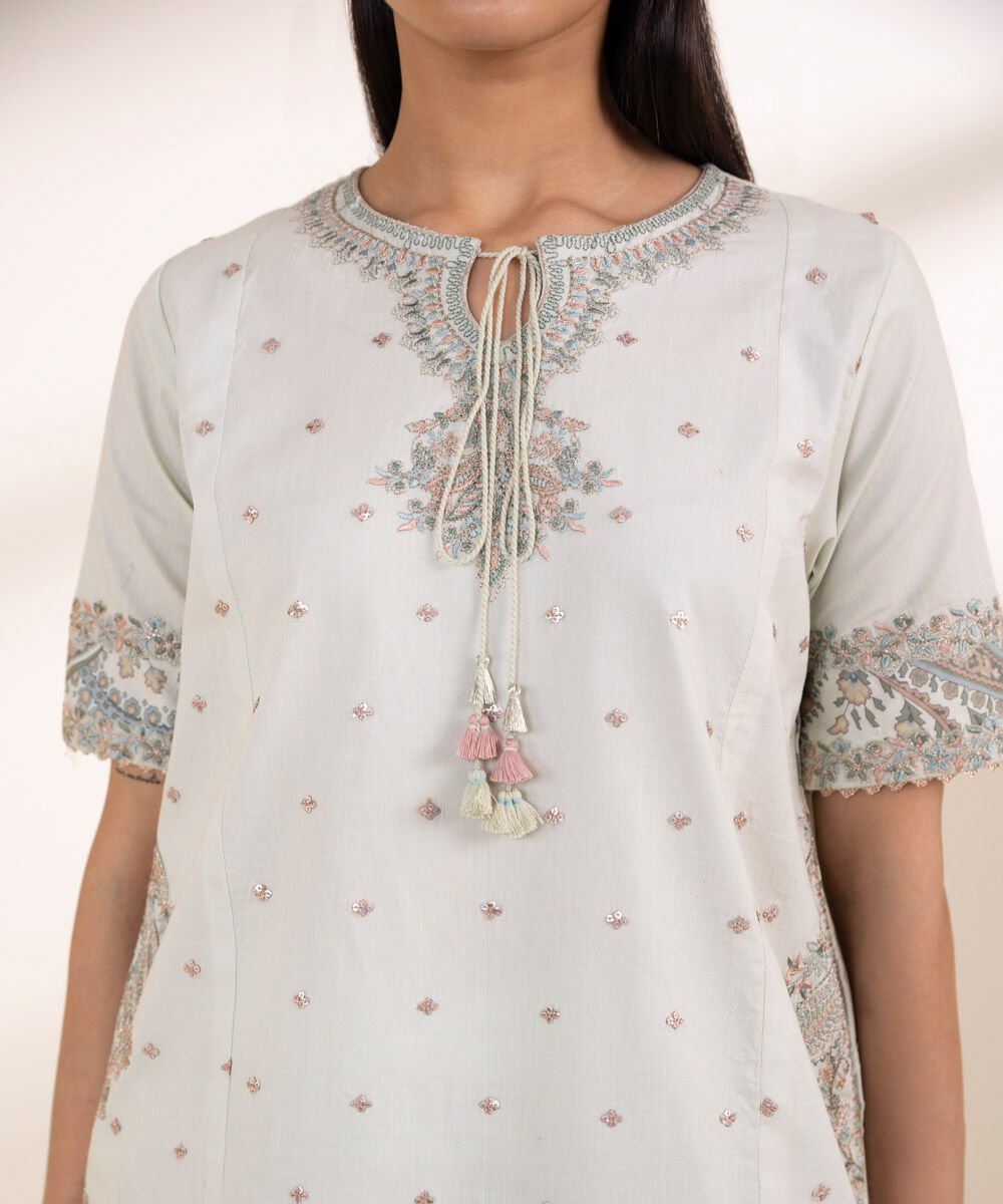 Sapphire Lawn Three Piece Suit With Plazo & Chiffon Dupatta SP-LWN-WHT06