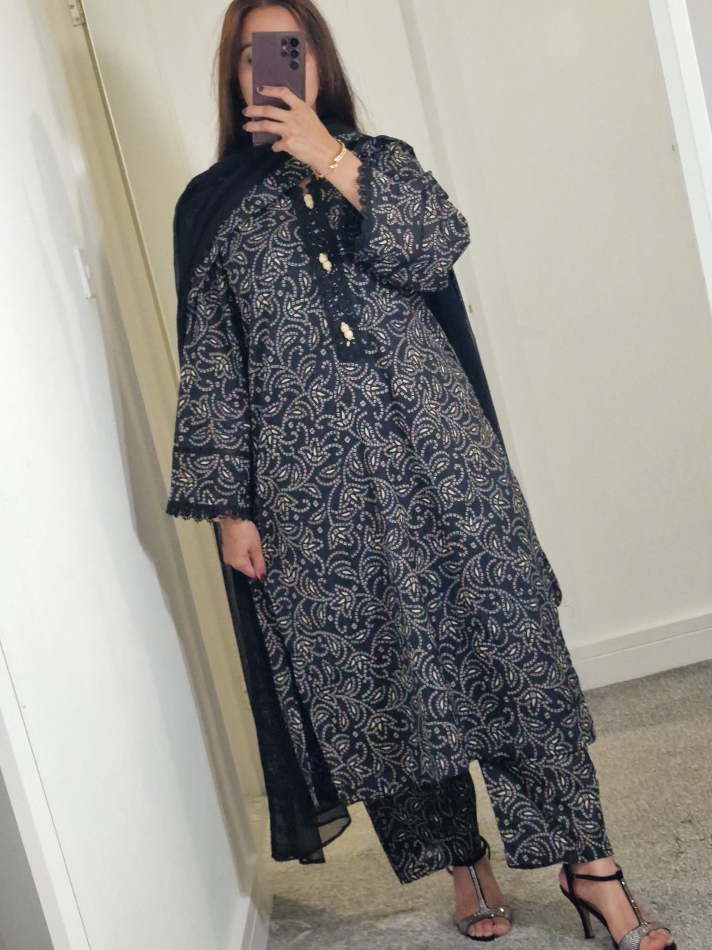 Uznau Lawn Three Piece Suit UZ-LWN-BLK021