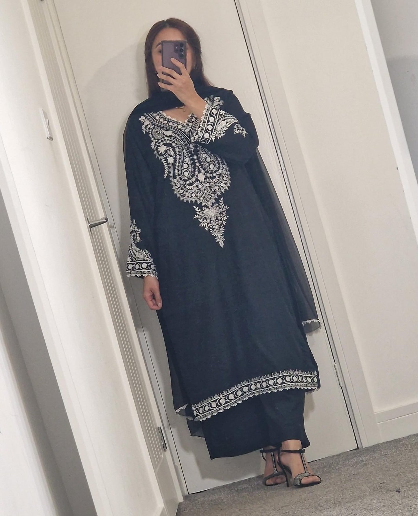 Uznau Embroided Marina Three Piece Suit UZ-MR-BLK05