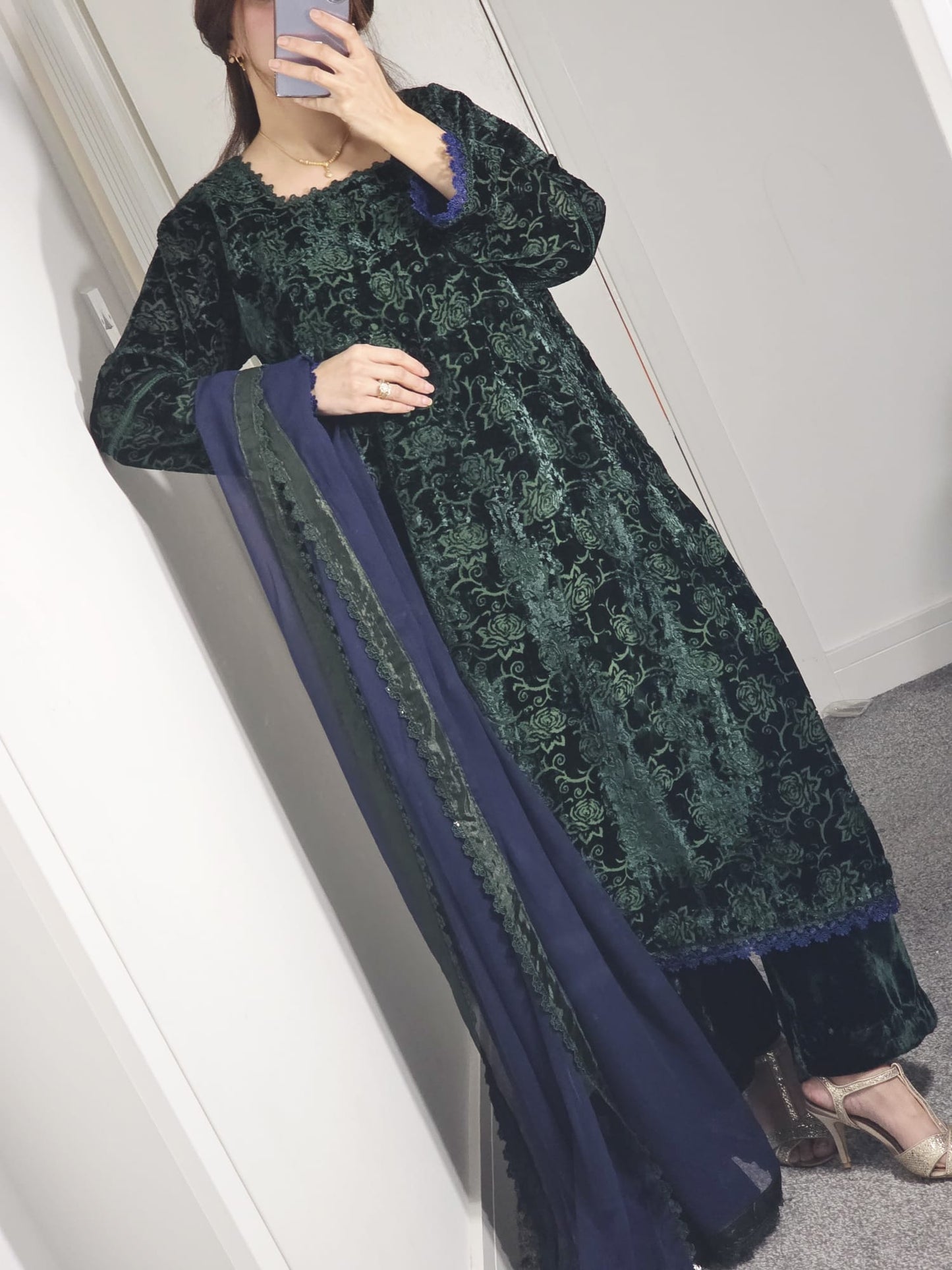 Uznau Palachi Three Piece Suit With Velvet Trouser UZ-PL-GR02