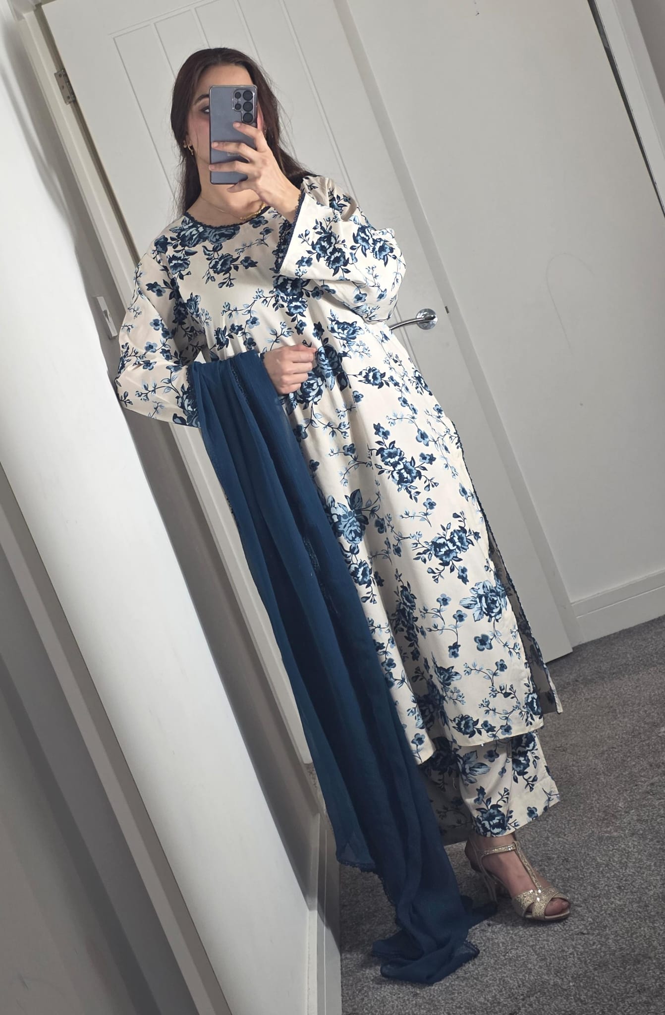 Uznau Linen Three Piece Suit UZ-LNN-BLU020