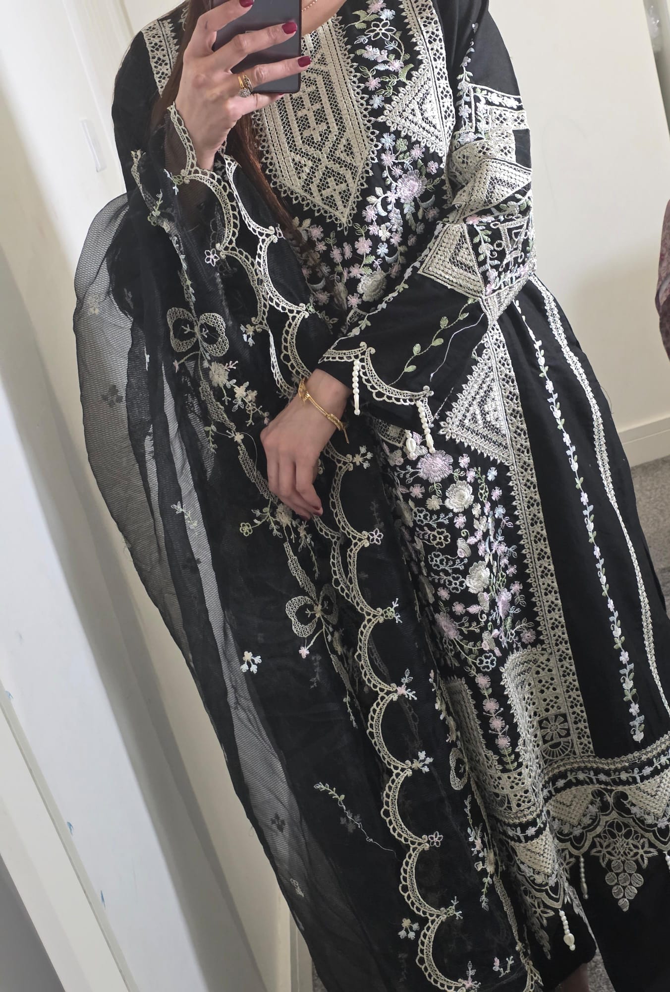 Uznau Embroidered Lawn Three Piece Suit UZ-LWN-BLK022