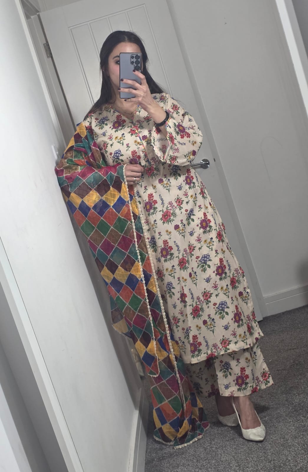 Uznau Printed Lawn Three Piece Suit UZ-LWN-WHT011