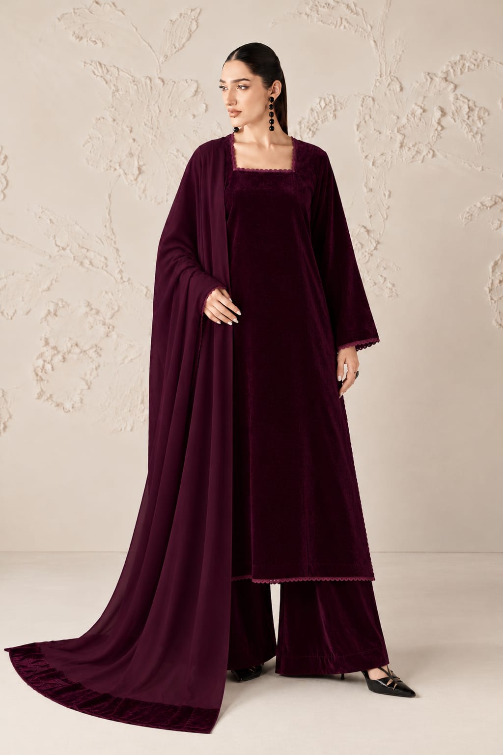 Uznau Maroon Three Piece Micro Velvet Suit UZ-VL-MR02
