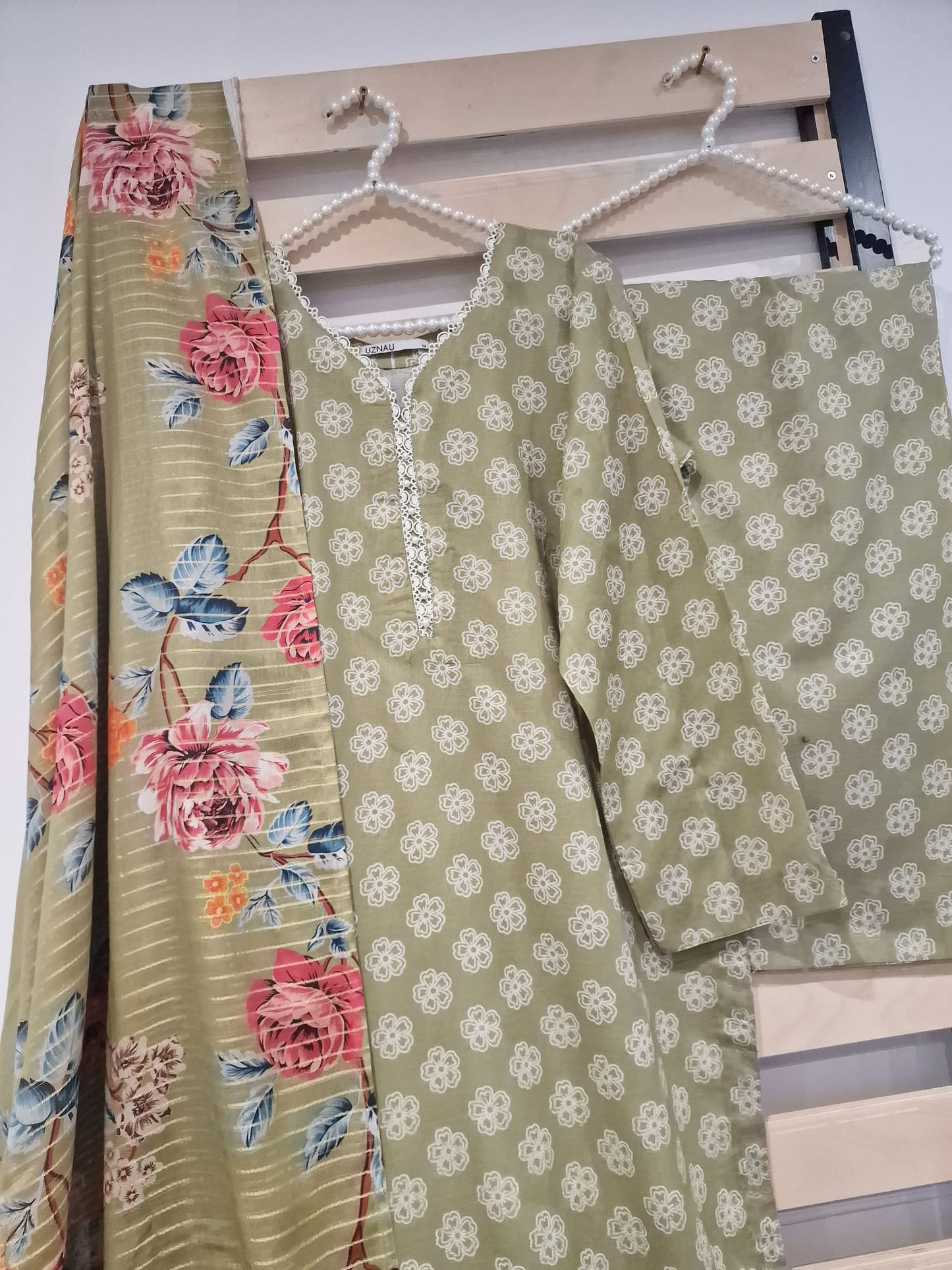 Uznau Summer Lawn Three Piece Suit UZ-LWN-PST01