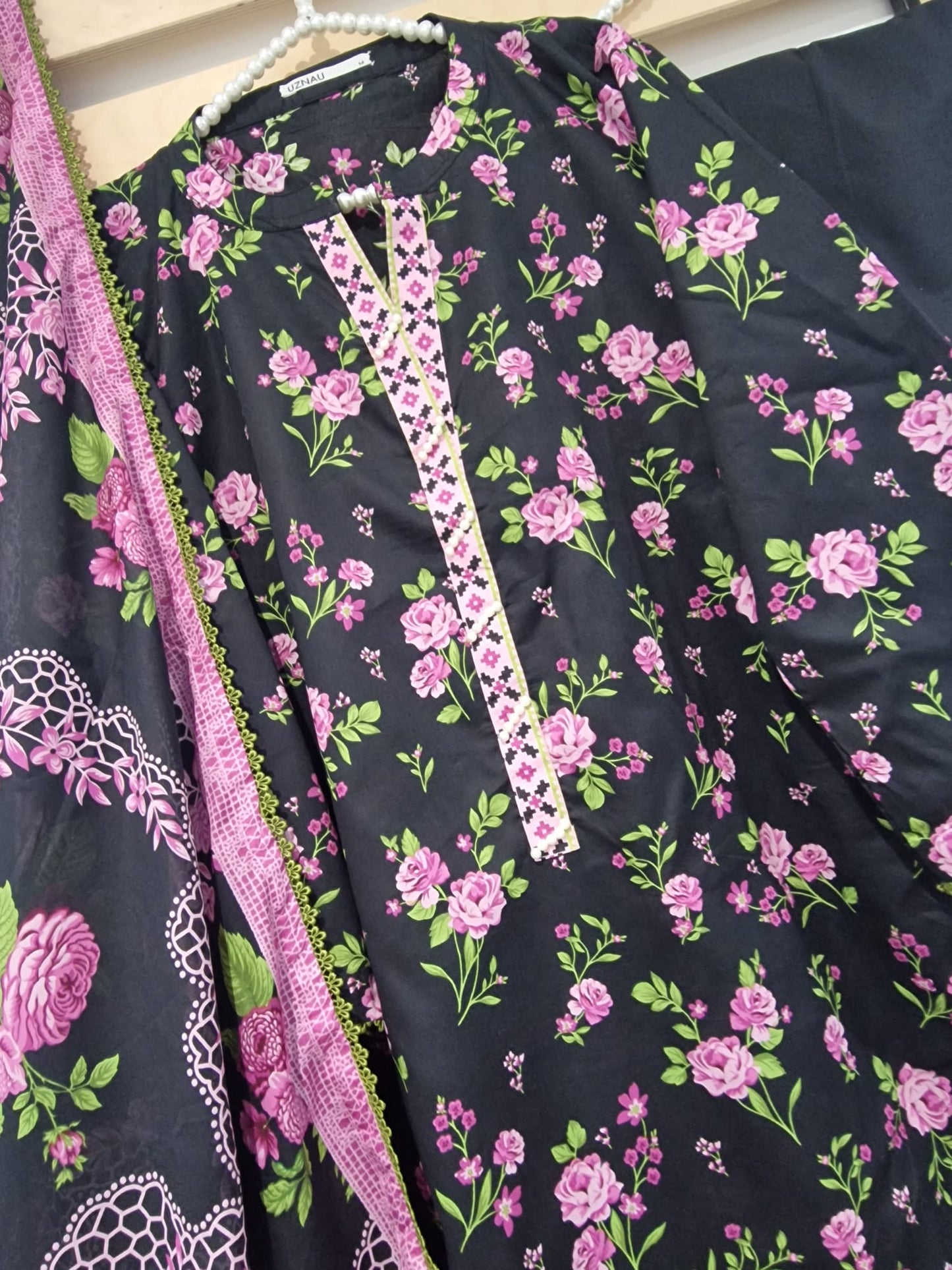 Sapphire Summer Lawn Three Piece Suit SP-LWN-BLKPRP01