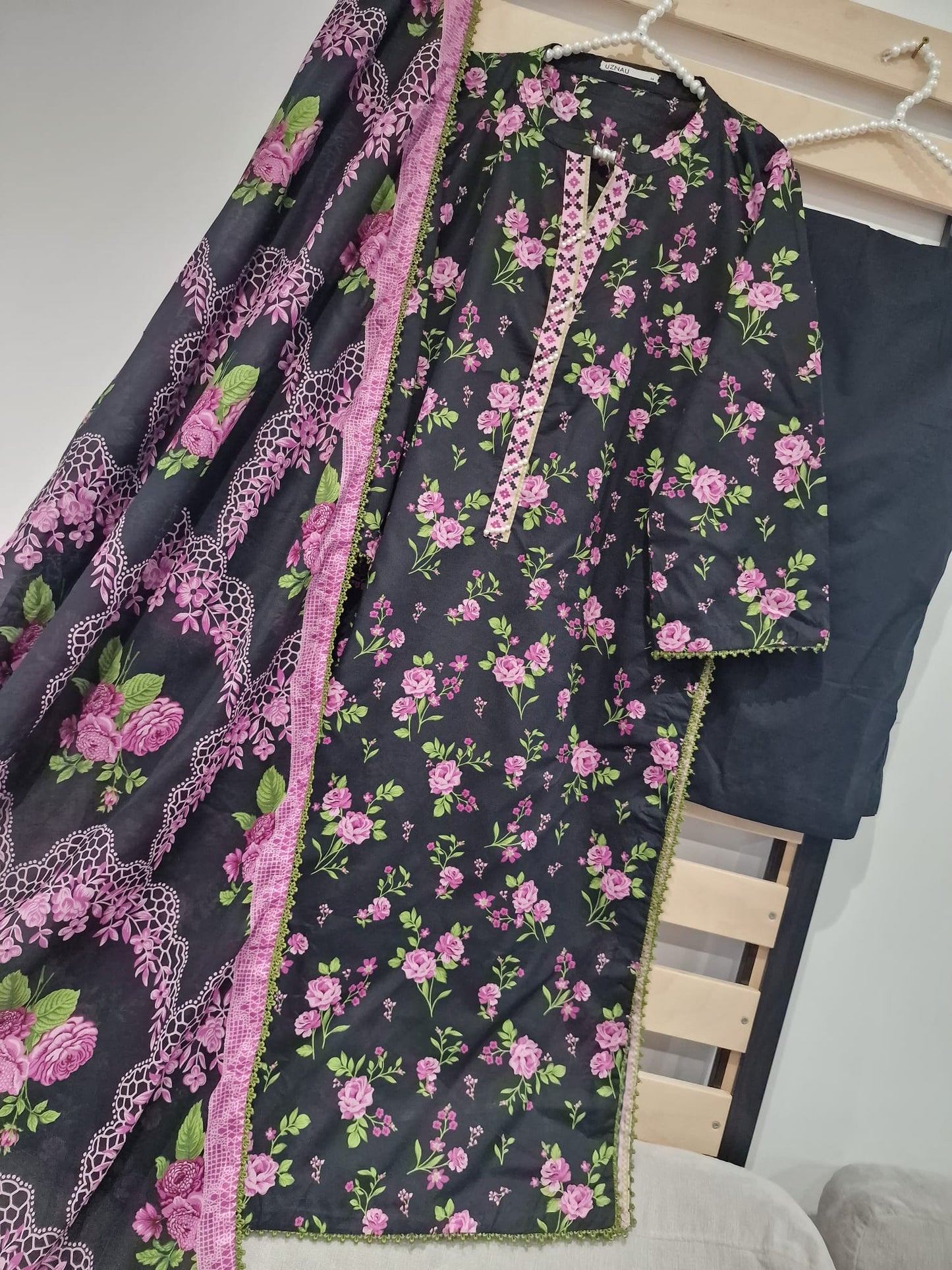 Sapphire Summer Lawn Three Piece Suit SP-LWN-BLKPRP01