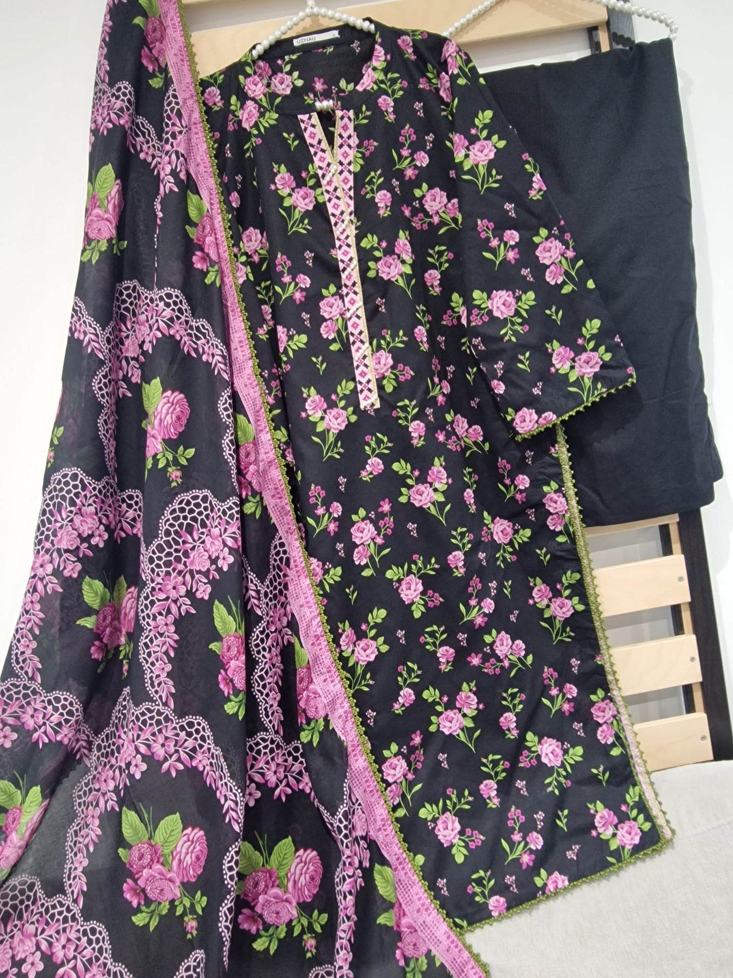 Sapphire Summer Lawn Three Piece Suit SP-LWN-BLKPRP01