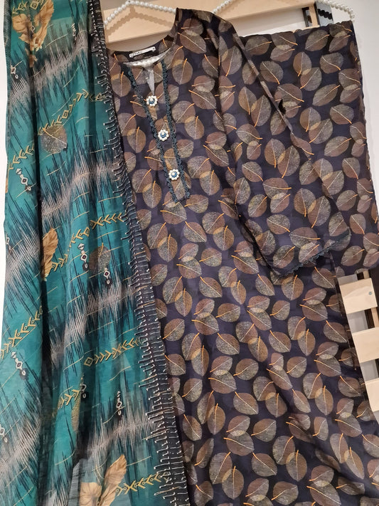 Uznau Linen Three Piece Suit With Chifoon Dupatta UZ-LNN-BLK08