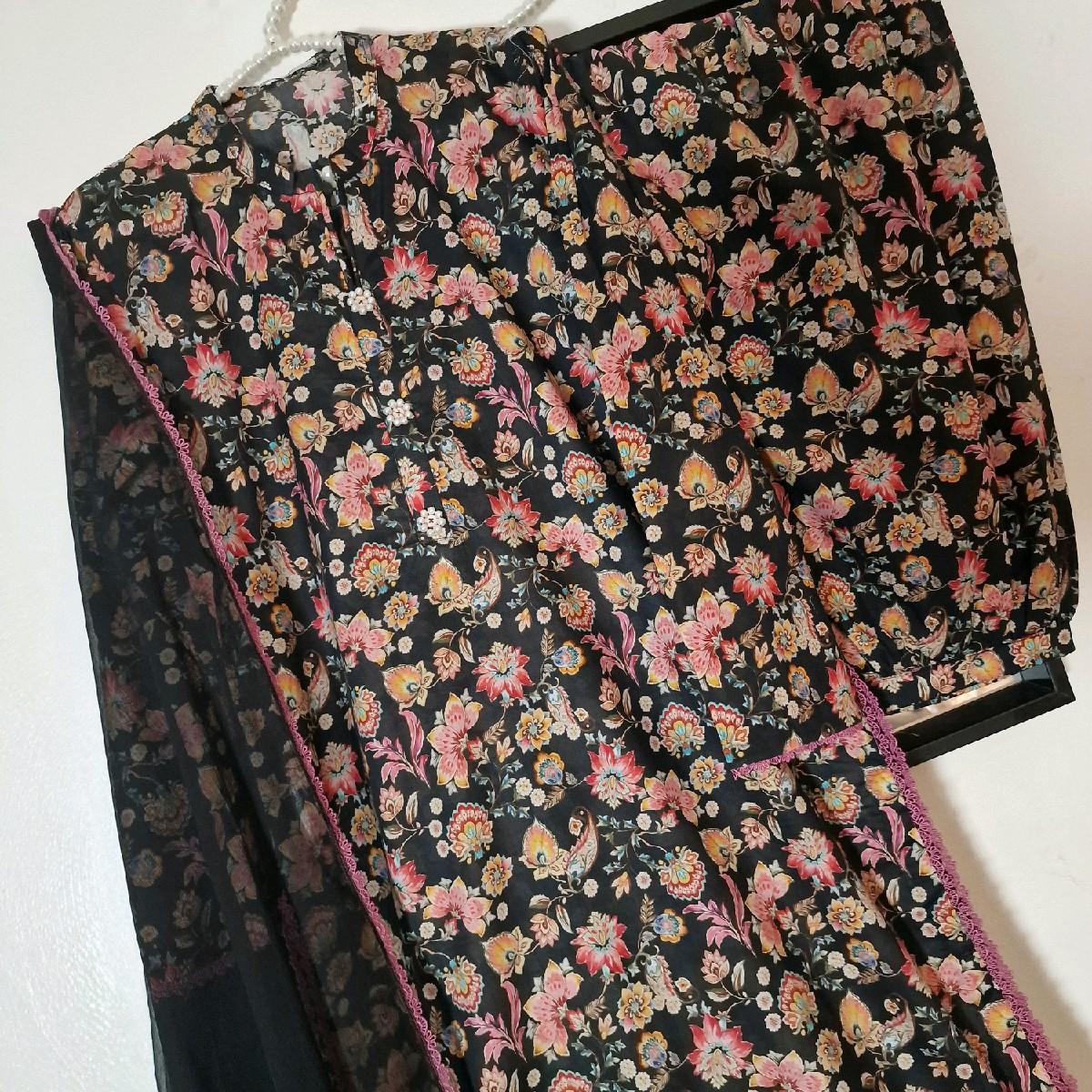 Sapphire Summer Lawn Trouser Kameez Dupatta Traditional Dress SP-LWN-BLK06