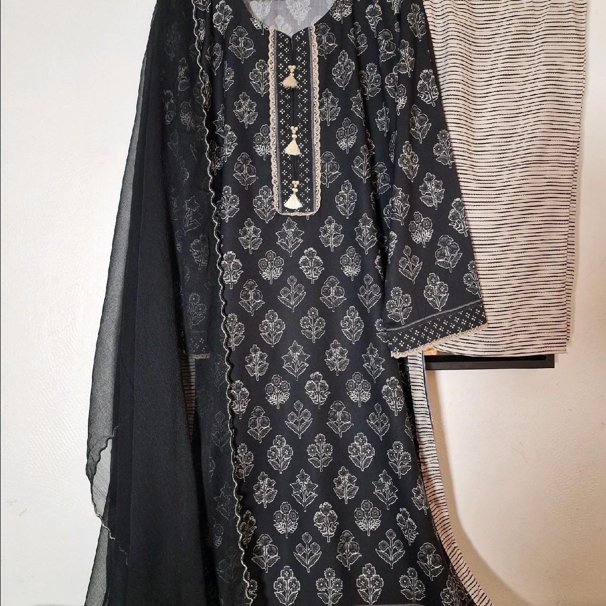 Sapphire linen Pakistani trouser dupatta kameez Clothing Traditional