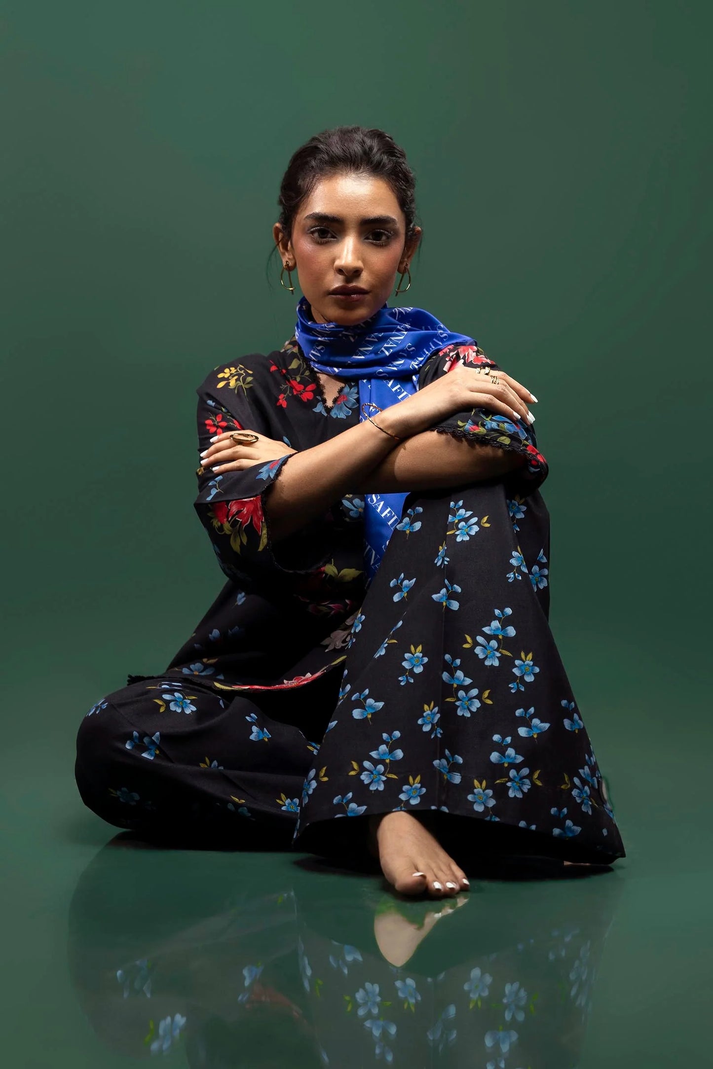 Sana Safinaz Linen Three Piece Suit SF-LNN-BLK01