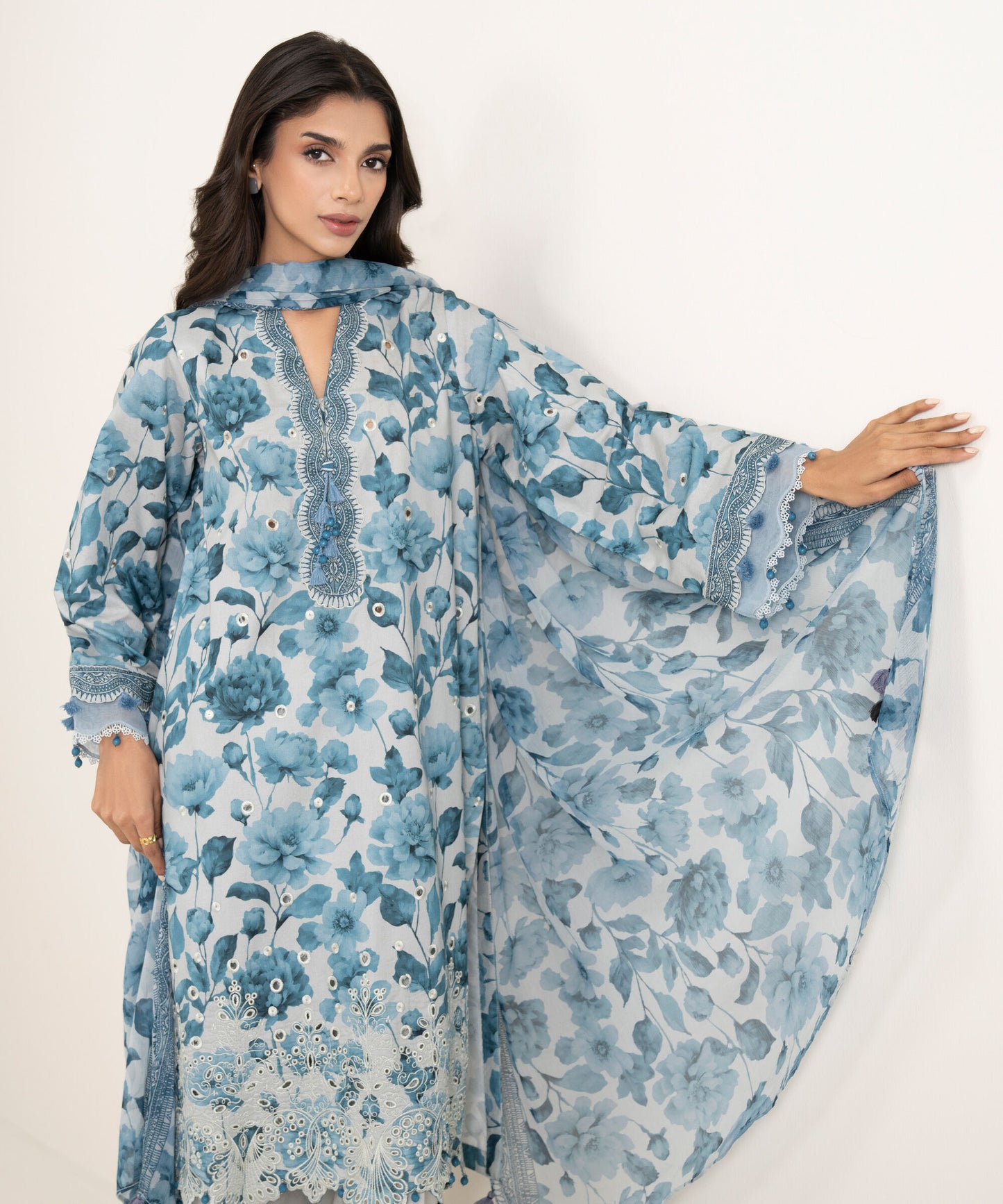Sapphire Embroidered Lawn Three Piece Suit SP-LWN-BLU022