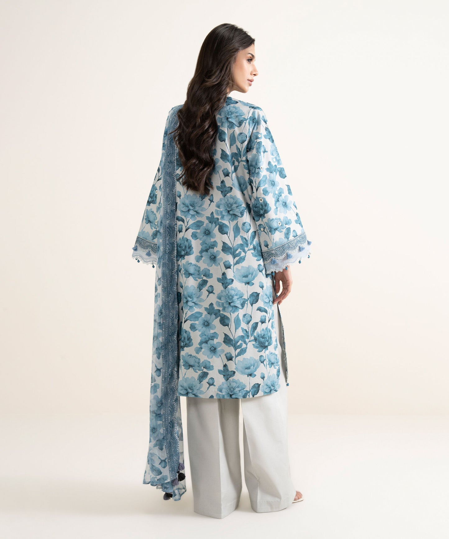 Sapphire Embroidered Lawn Three Piece Suit SP-LWN-BLU022