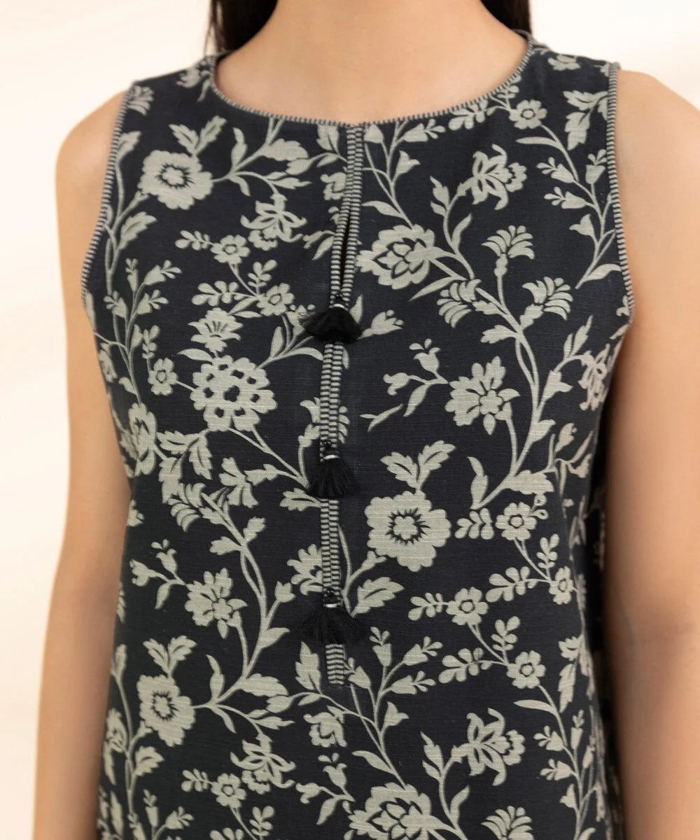 Sapphire Khaddar Three Piece Suit SP-KHD-GRY07