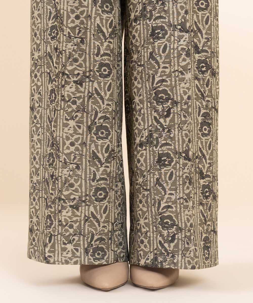 Sapphire Embroidered Khaddar Three Piece Suit SP-KHD-GRY09