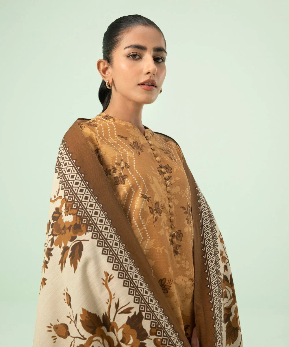 Sapphire Printed Lawn Three Piece Suit SP-LWN-MST02