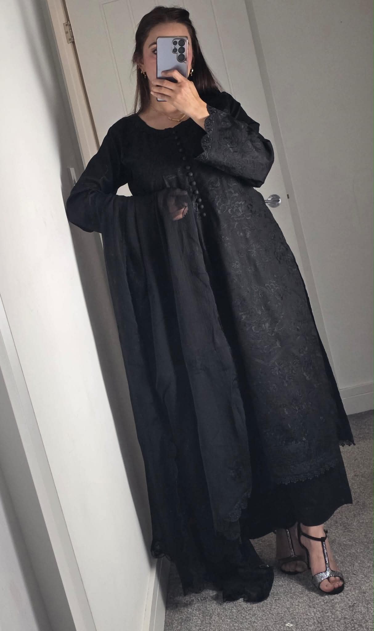 Uznau Embroidered Lawn Three Piece Suit UZ-LWN-BLK030