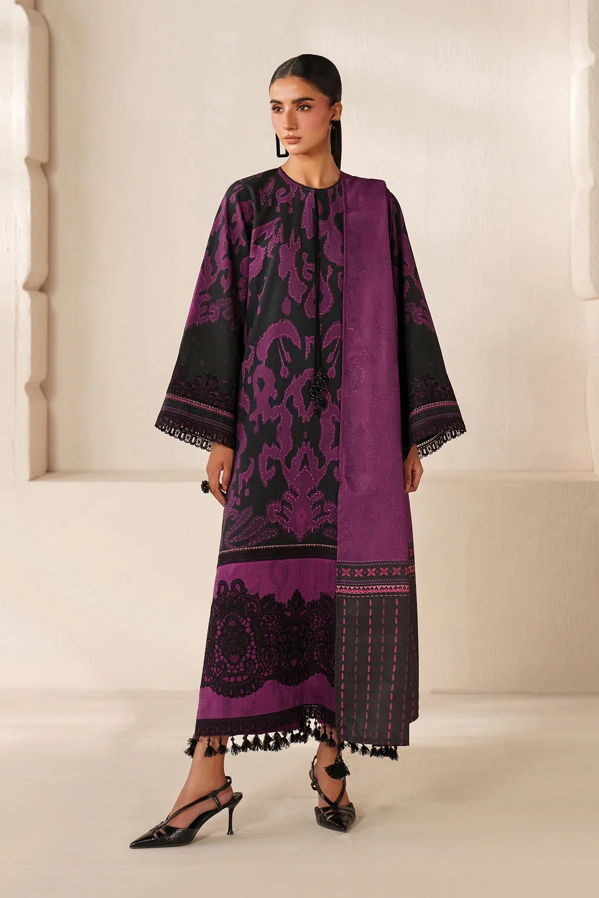 Baroque Embroidered Viscose Linen Three Piece Suit BR-VC-PRP03