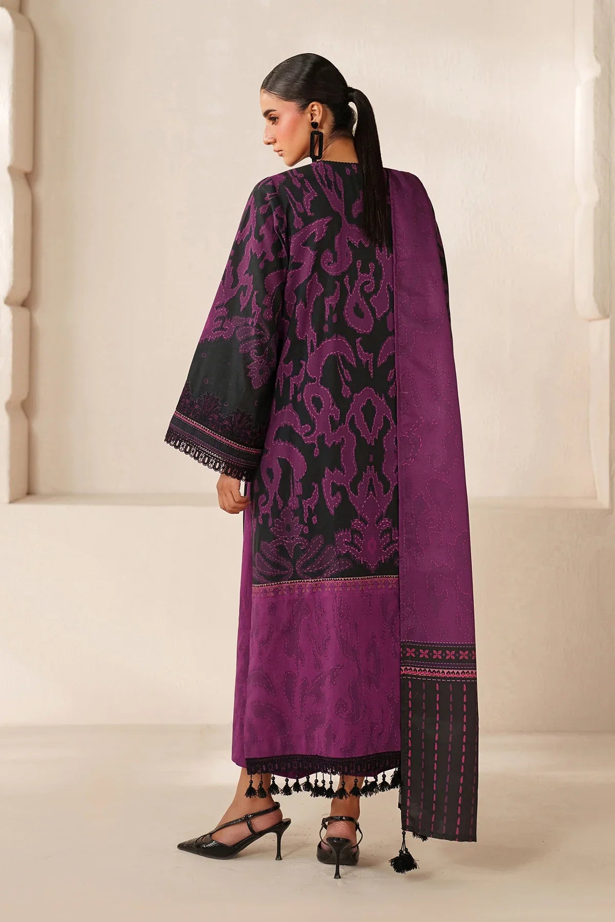 Baroque Embroidered Viscose Linen Three Piece Suit BR-VC-PRP03