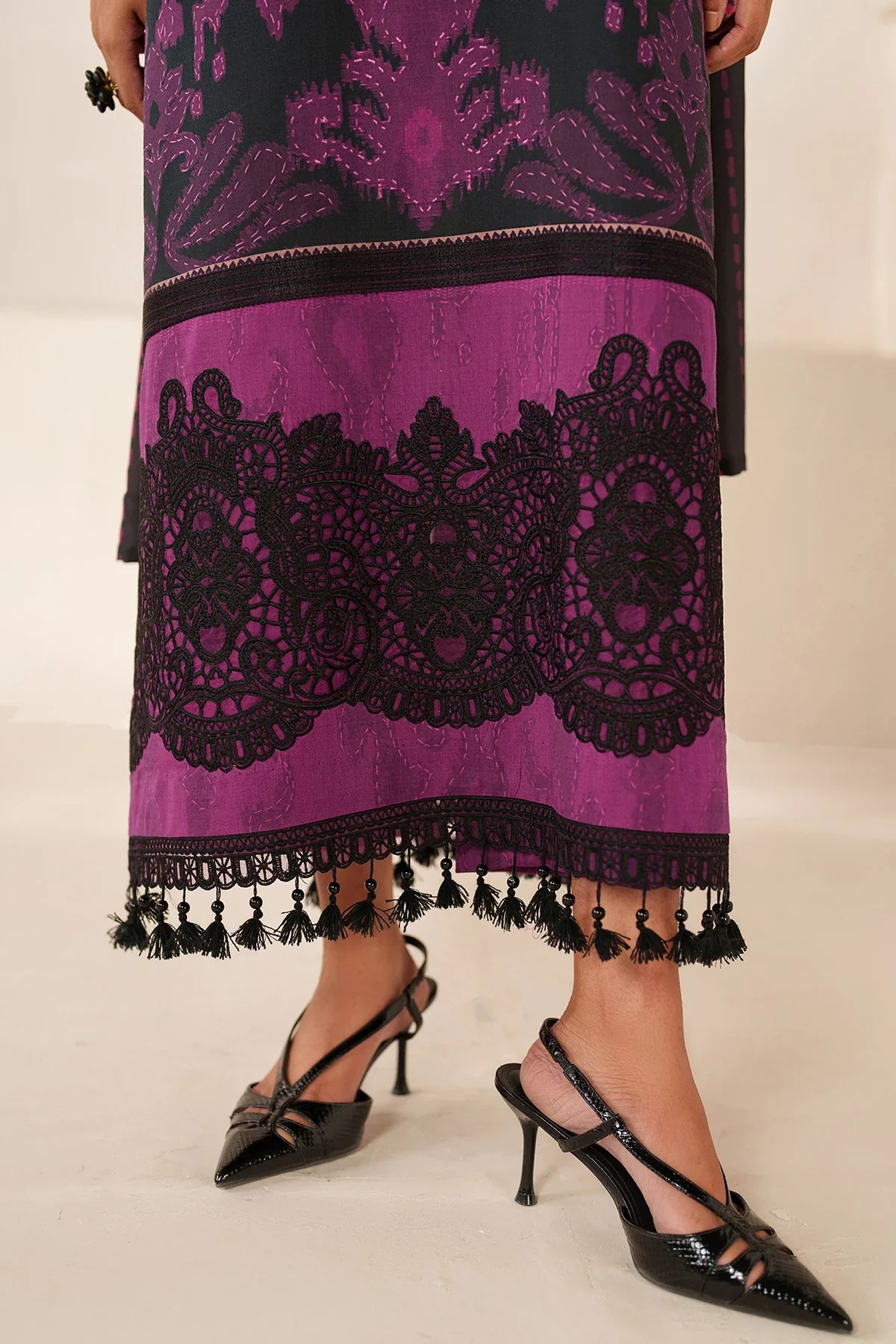 Baroque Embroidered Viscose Linen Three Piece Suit BR-VC-PRP03