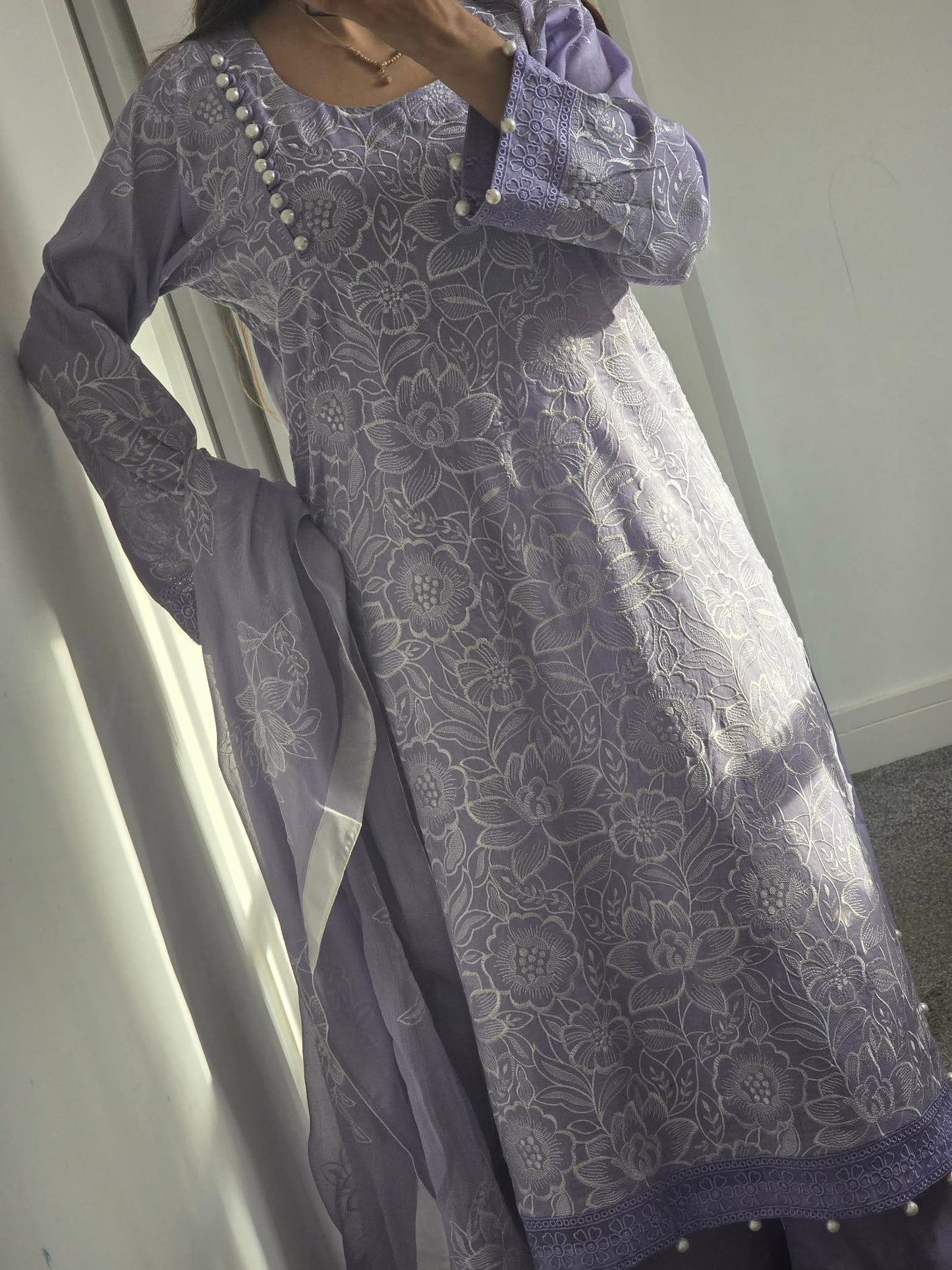 Uznau Embroidered Lawn Three Piece Suit UZ-LWN-PRP016