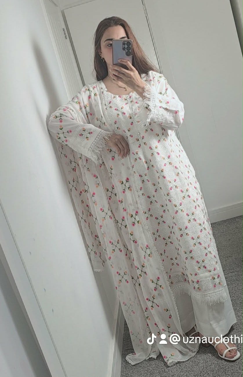Uznau Embroidered Lawn Three Piece Suit UZ-LWN-WHT024