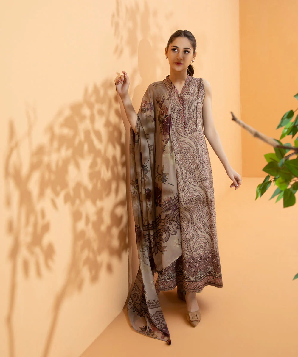 Sapphire Lawn Three Piece Suit SP-LWN-BR05