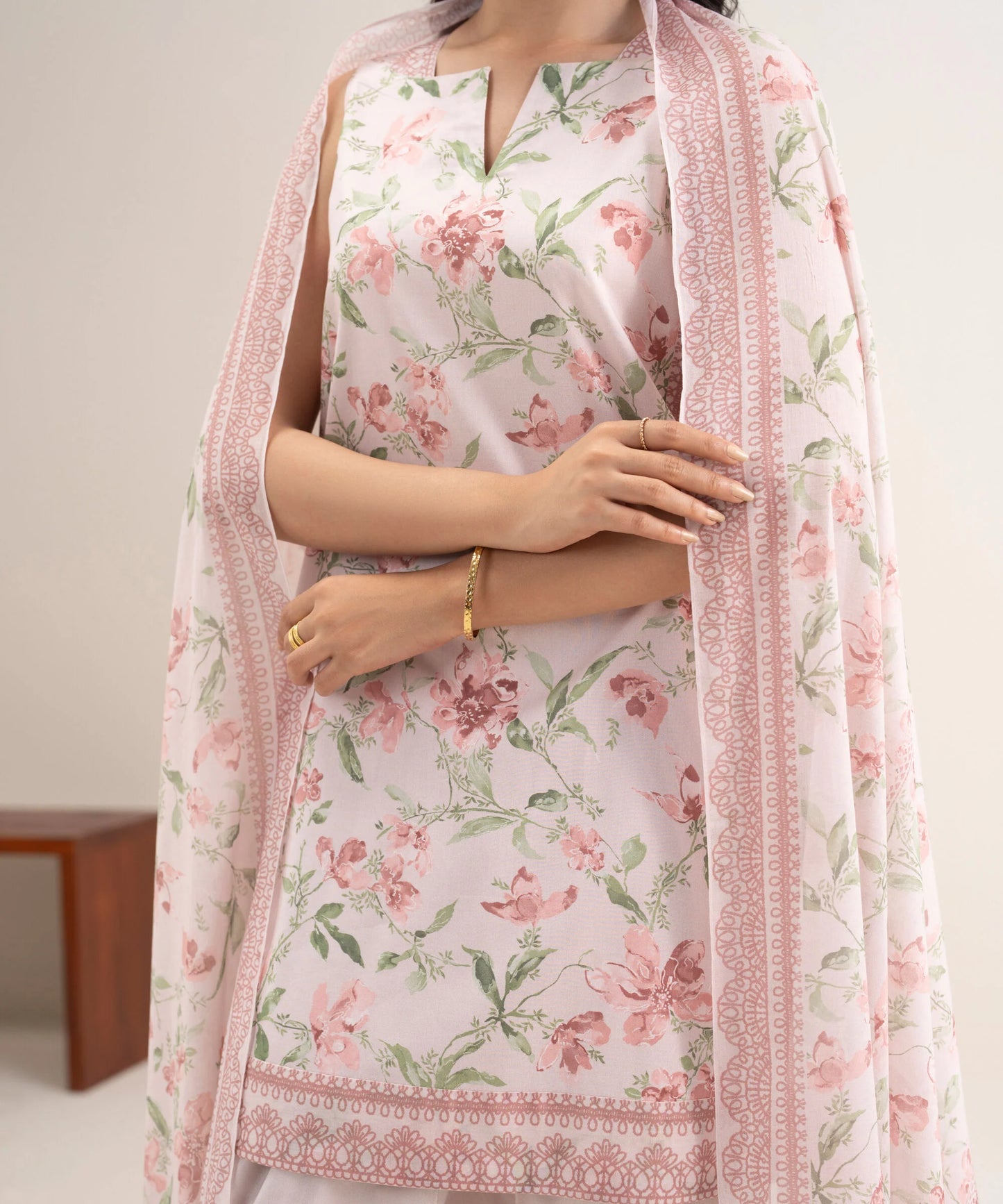 Sapphire Printed Lawn Three Piece Suit With Matchin Dupatta SP-LWN-PNK013