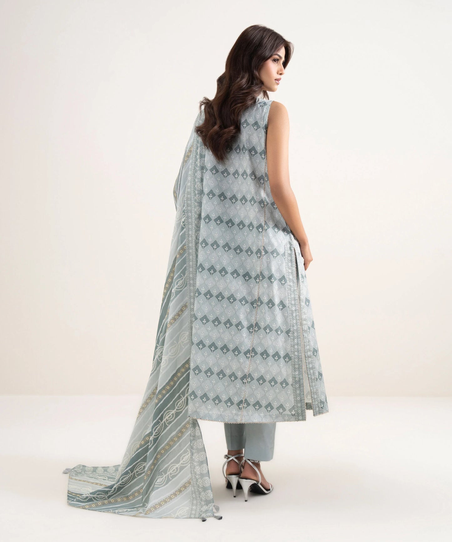 Sapphire Embroidered Lawn Three Piece Suit SP-LWN-GRY011