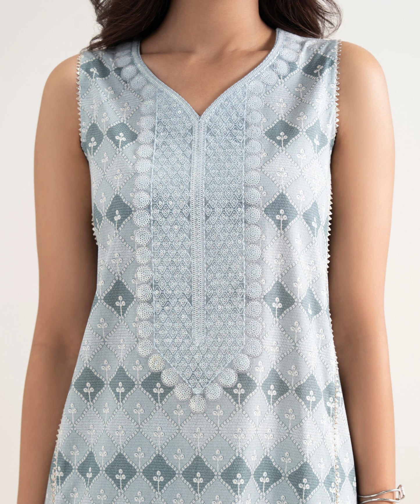 Sapphire Embroidered Lawn Three Piece Suit SP-LWN-GRY011