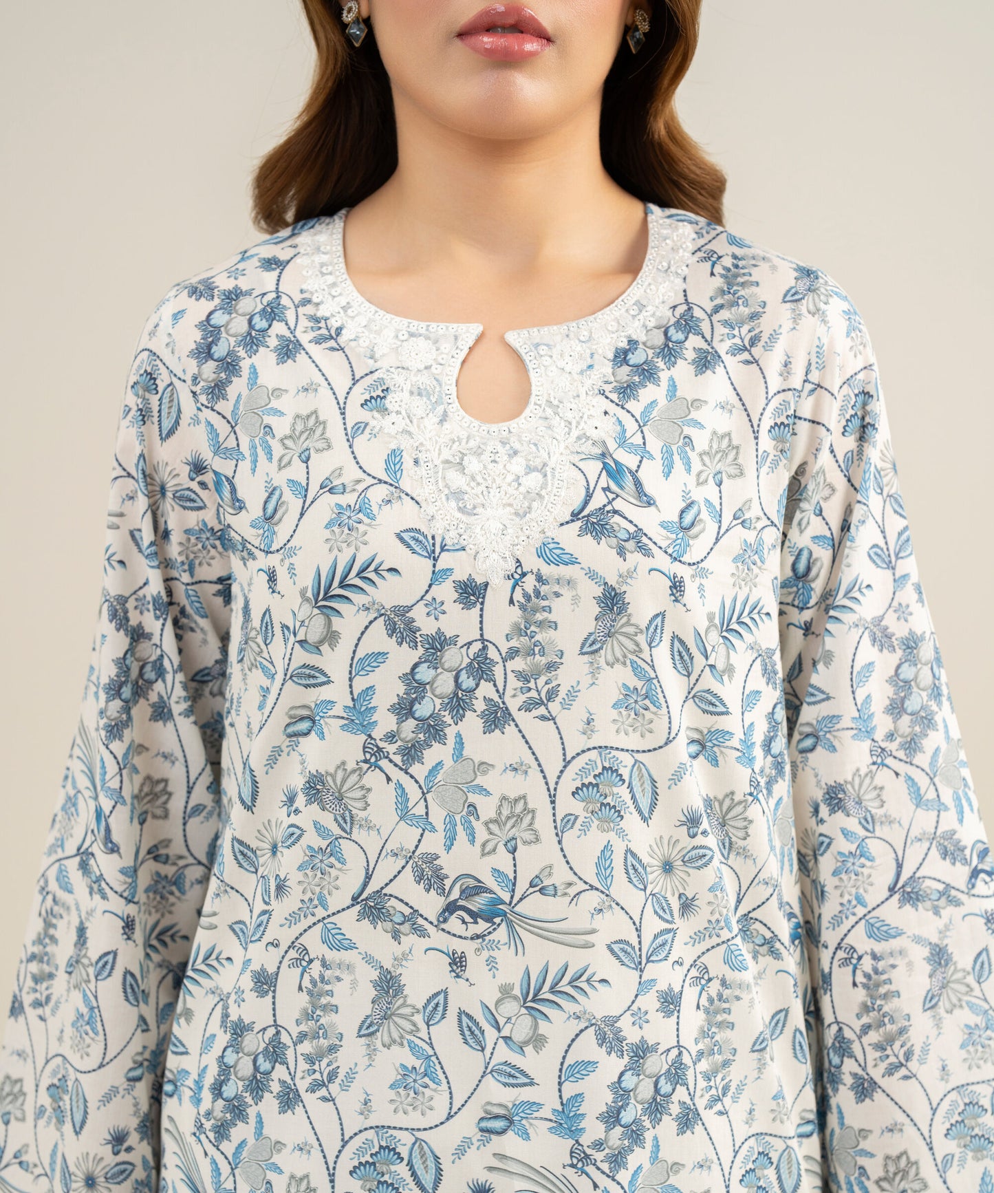 Sapphire Embroidered Lawn Three Piece Suit SP-LWN-BLU011
