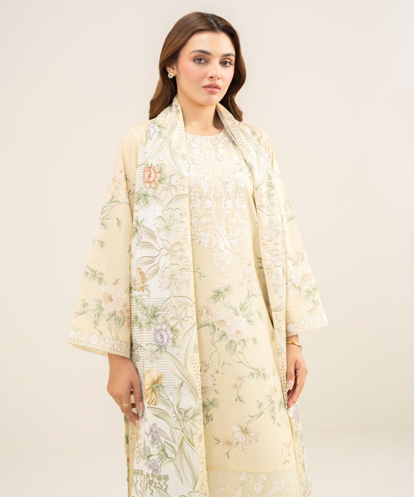 Sapphire Embroidered Lawn Three Piece Suit SP-LWN-YL010