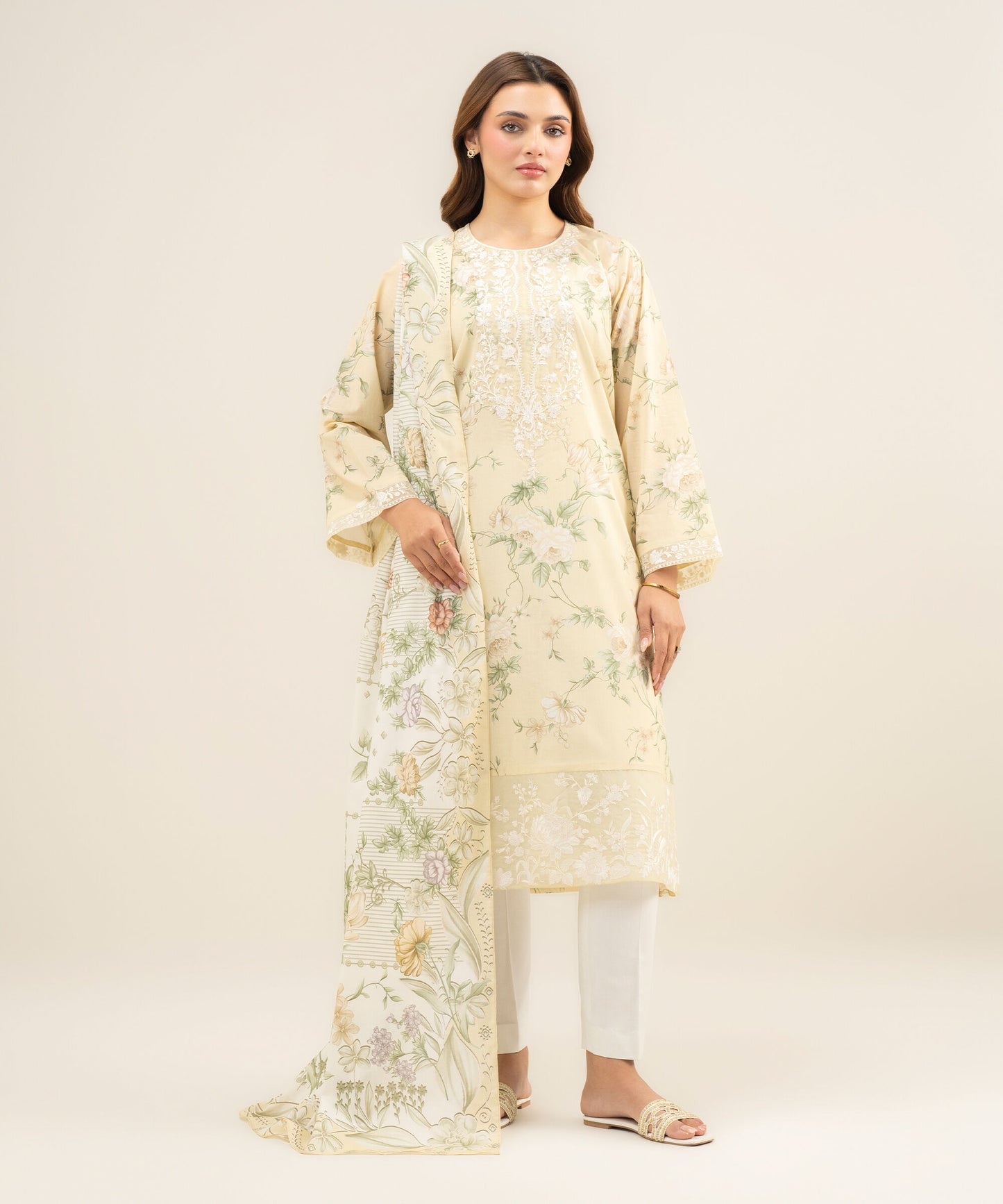 Sapphire Embroidered Lawn Three Piece Suit SP-LWN-YL010