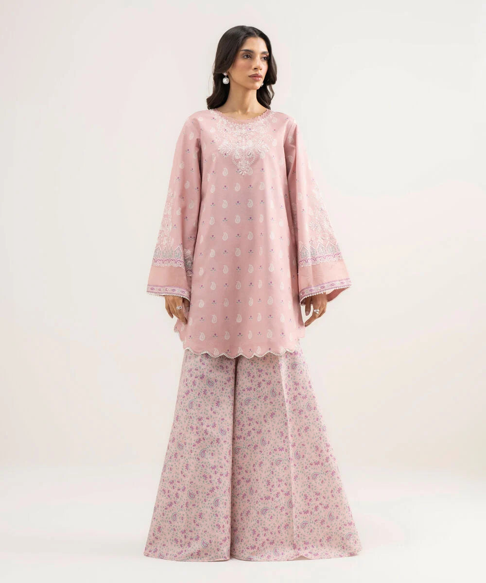 Sapphire Embroidered Lawn Three Piece Suit SP-LWN-PNK09