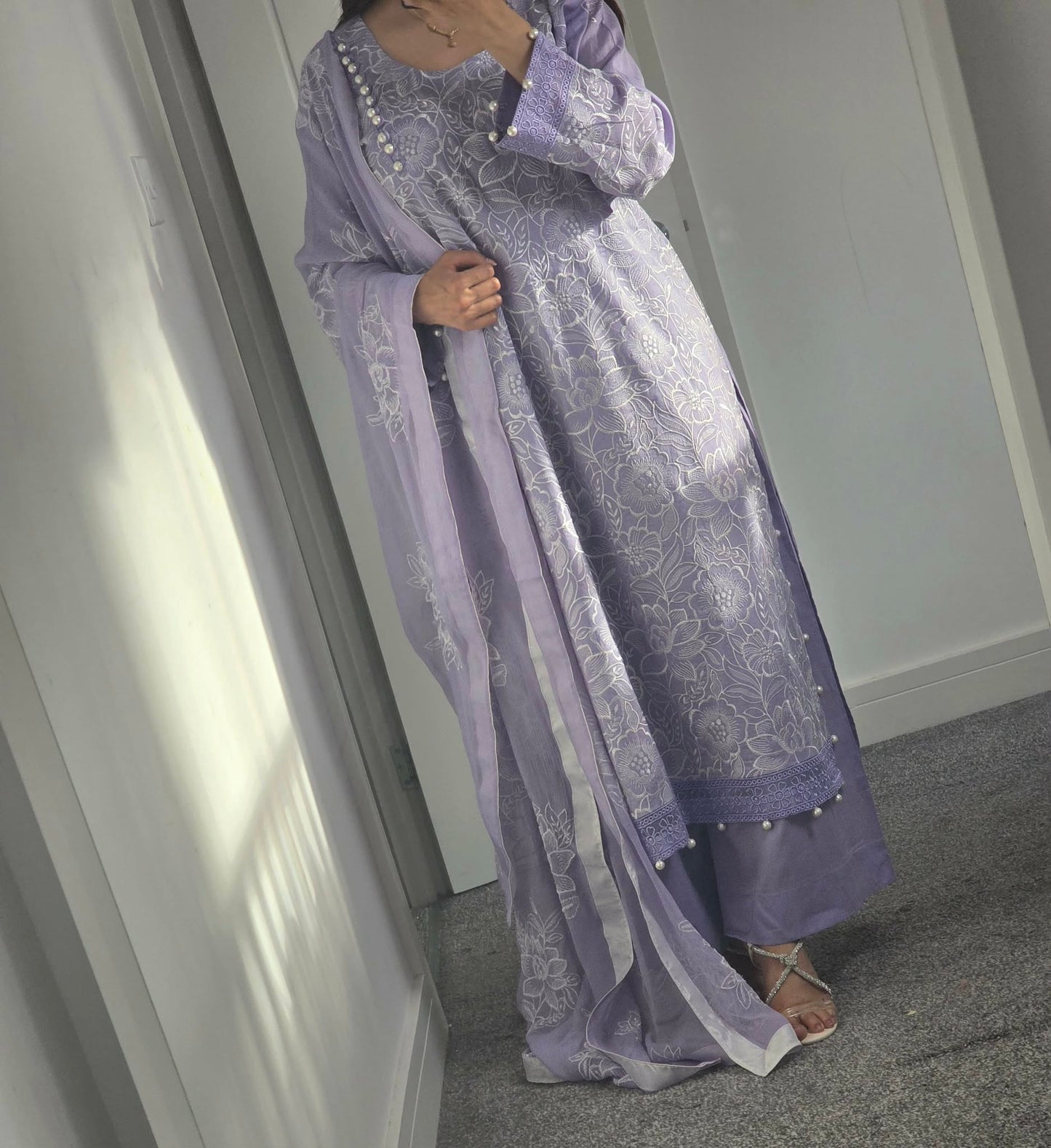 Uznau Embroidered Lawn Three Piece Suit UZ-LWN-PRP016