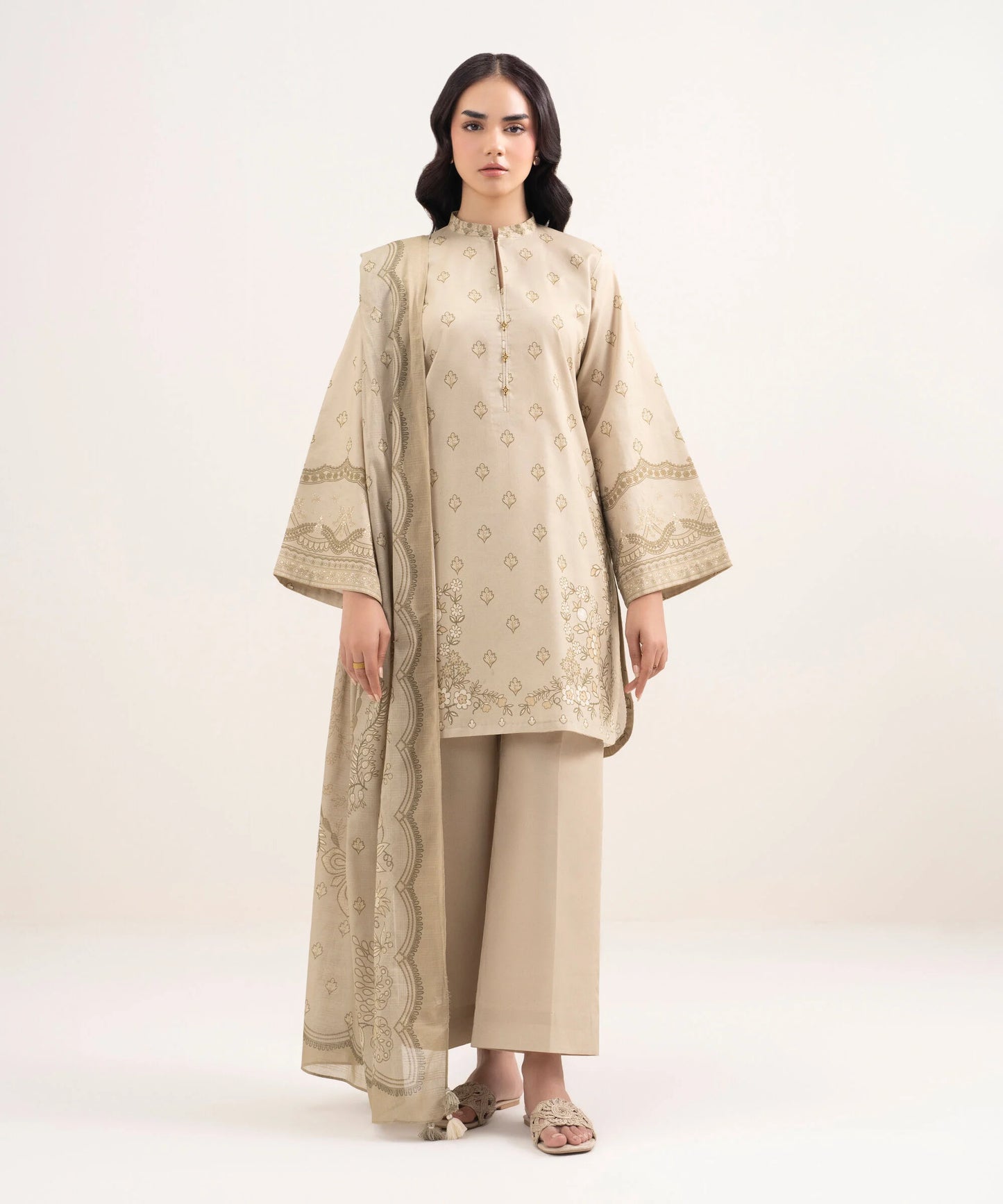 Sapphire Printed Lawn Suit With Matchin Dupatta SP-LWN-BR010