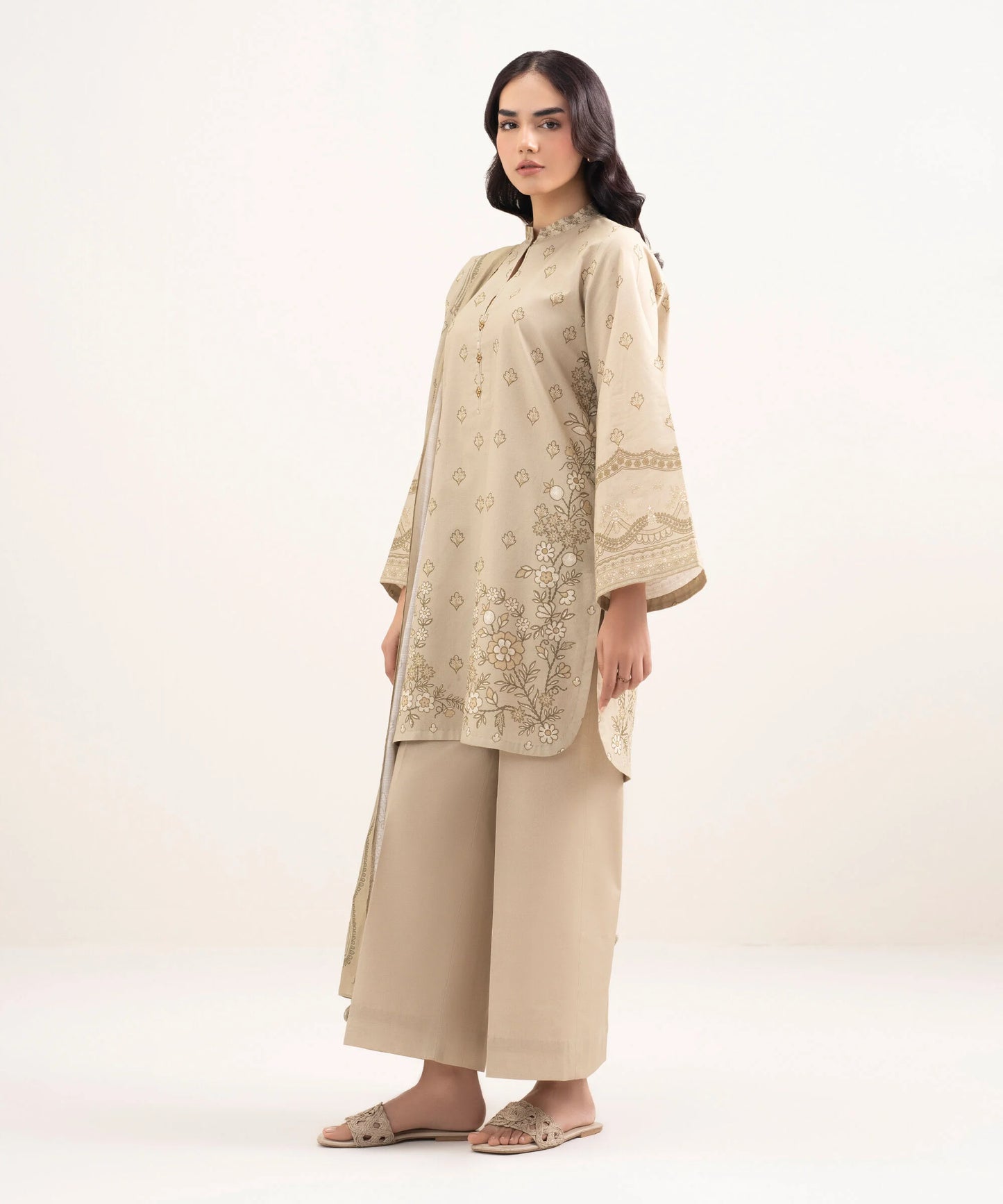 Sapphire Printed Lawn Suit With Matchin Dupatta SP-LWN-BR010