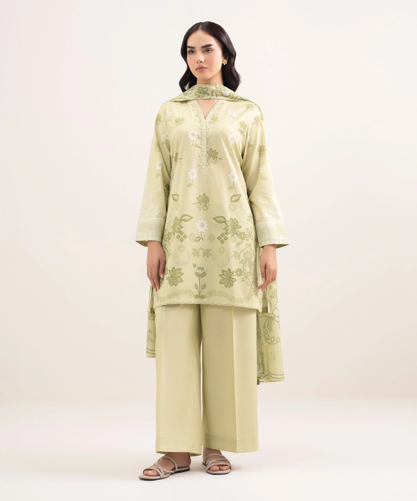 Sapphire Printed Lawn Three Piece Suit SP-LWN-YL09