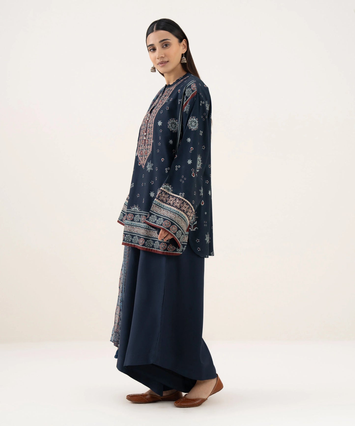 Sapphire Embroidered Linen Three Piece Suit SP-LNN-BLK06
