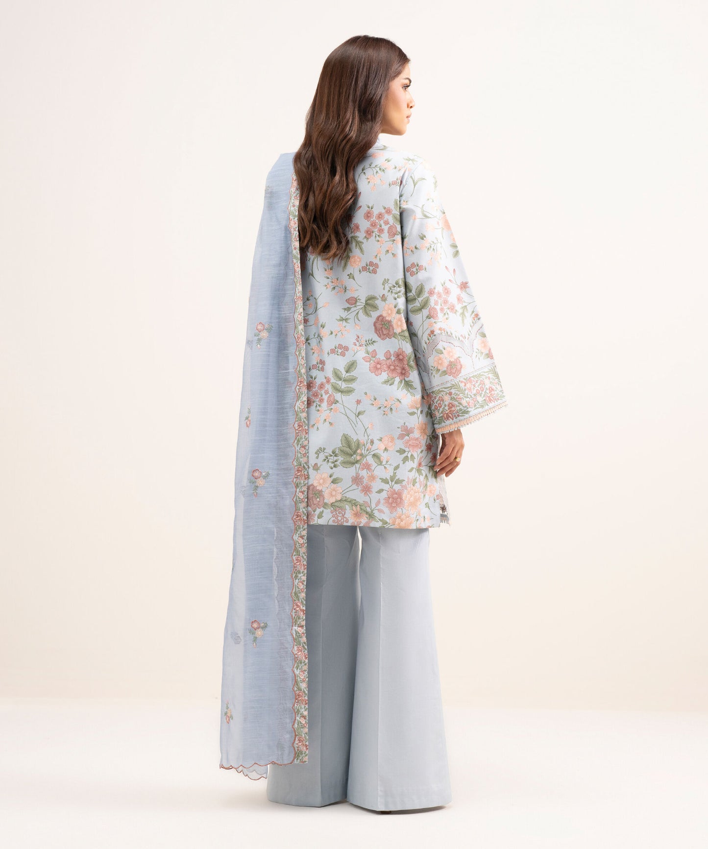 Sapphire Embrpidered Lawn Three Piece Suit SP-LWN-BLU019