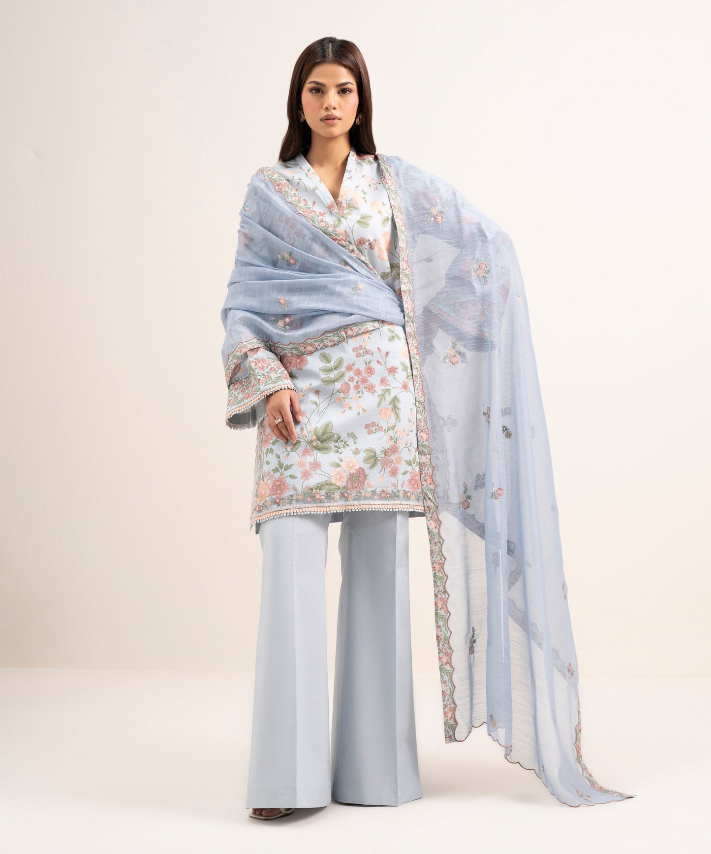 Sapphire Embrpidered Lawn Three Piece Suit SP-LWN-BLU019